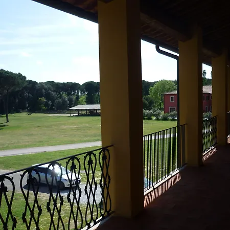 Casale La Sterpaia Szálloda
