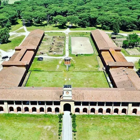 Casale La Sterpaia Hotel